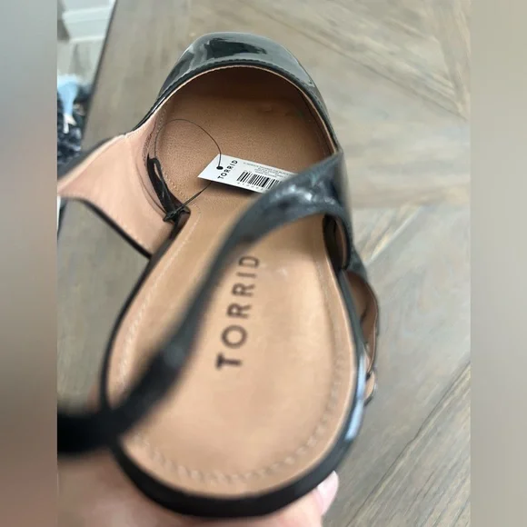 Torrid Black Patent Leather Slingback Square-Toed Block Heel NWT - Picture 2 of 8